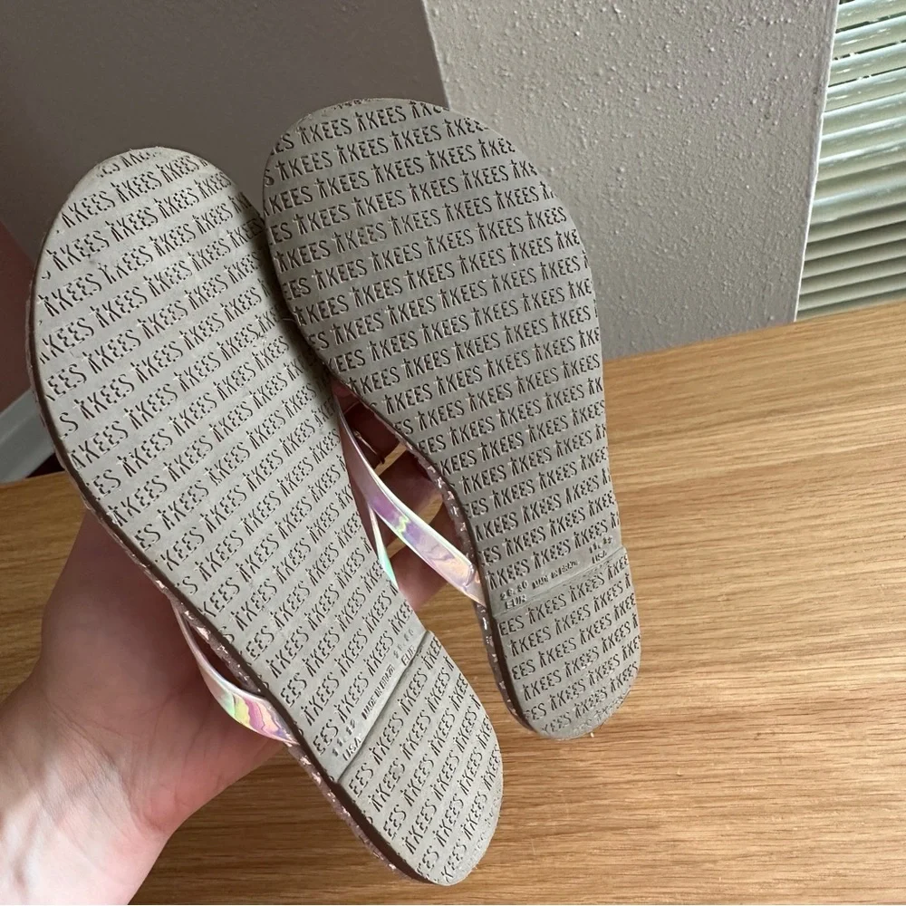 Girls Tkees Flip Flops